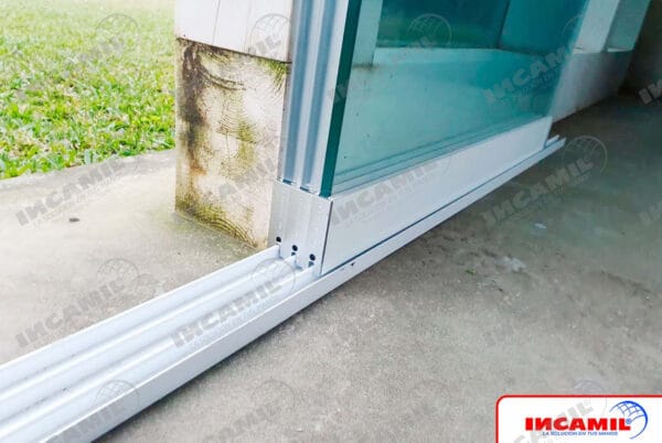 Cortina de Vidrio Corrediza Incamil SRL